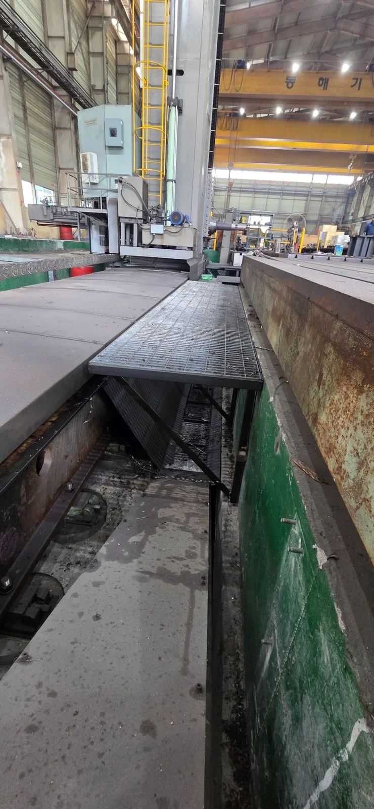 CINCINATI FLOOR BORING MACHINE