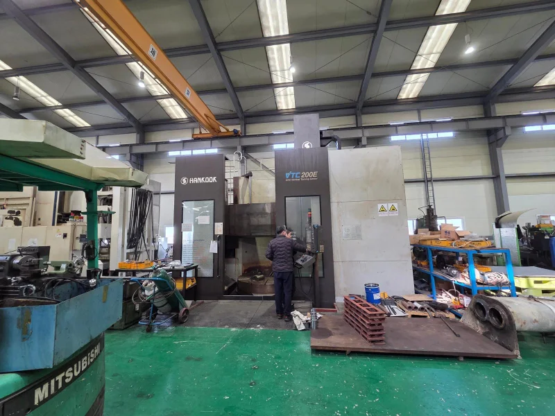 CNC VTL WITH C AXIS AND MILLING 