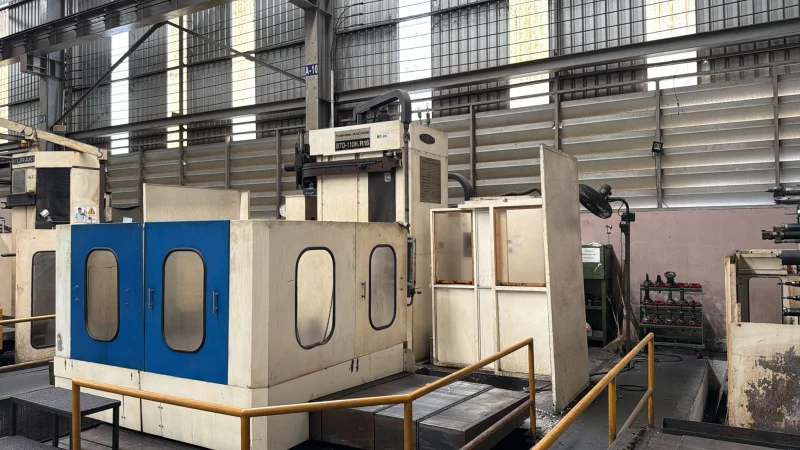 TOSHIBHA BTD -11R16 BORING AND MILLING MACHINE