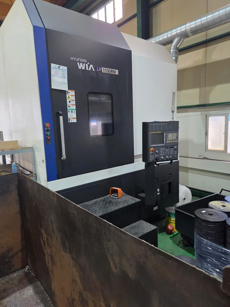 HYUNDAI WIA TURRET TYPE VTL WITH C AXIS